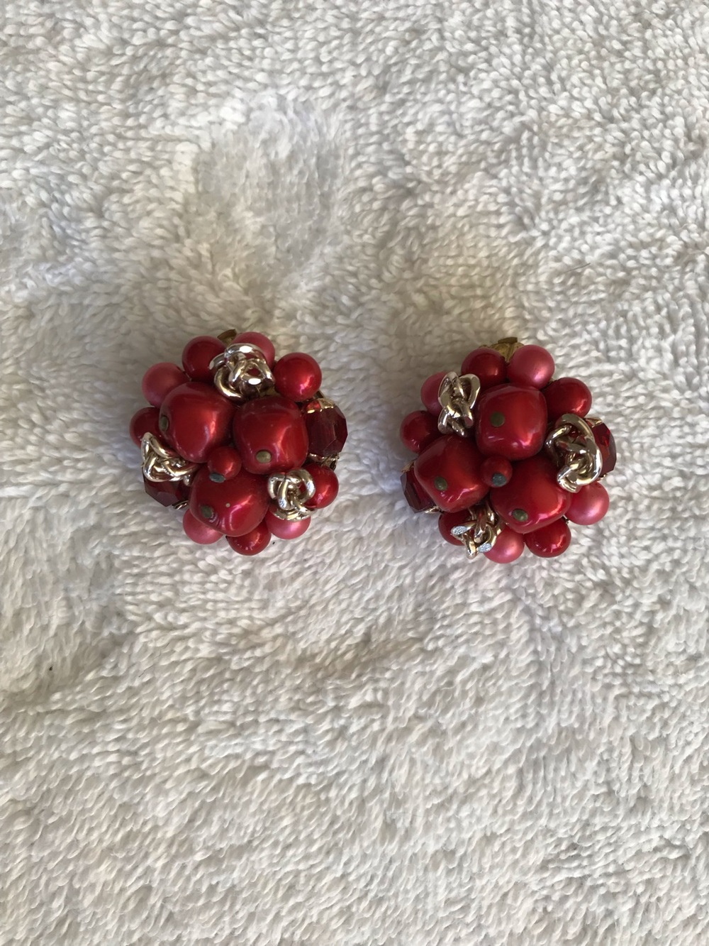 Vintage Red Cluster Bead Clip-On Earrings - Women Jewelry